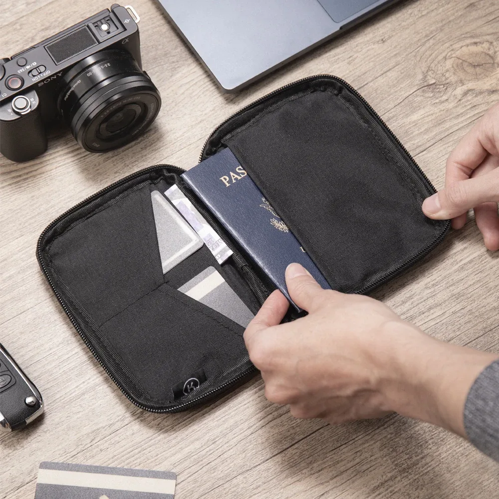 pochette pour passeport, portefeuille de voyage avec blocage rfid – étui organisateur de documents haut de gamme pour hommes et femmes – peut contenir des passeports, des cartes