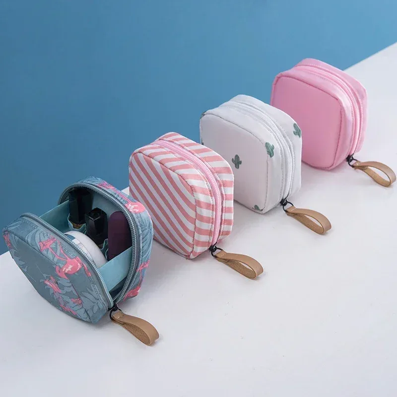 1PC Mini sac cosmétique flamant couleur unie voyage trousse de toilette Cactus beauté maquillage sac organisateur pour femmes pochette de maquillage