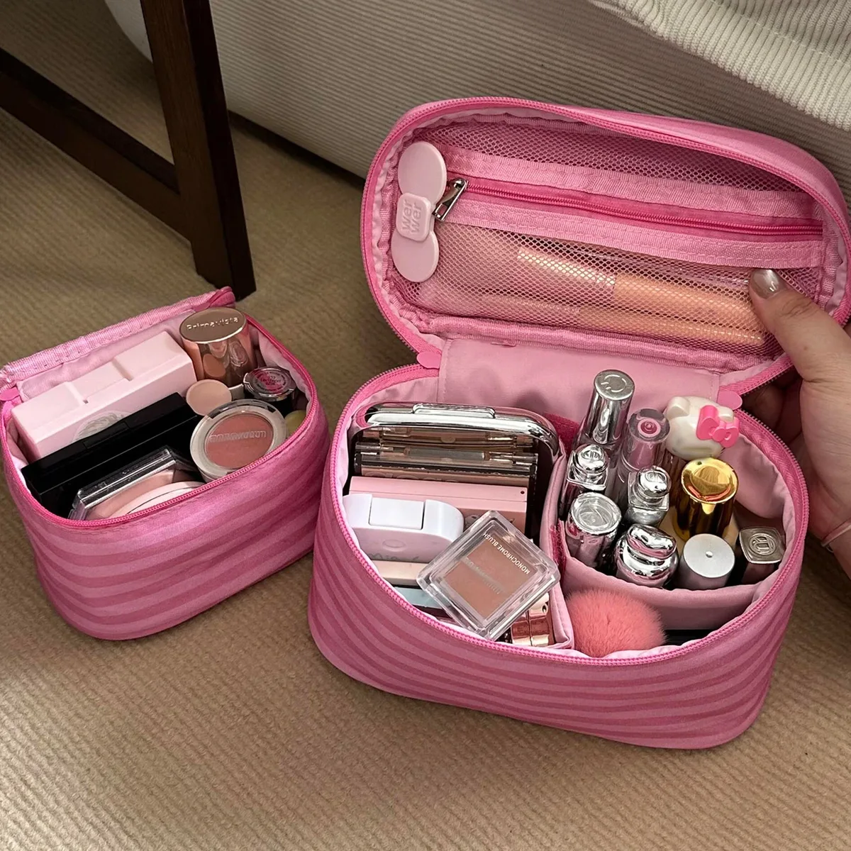 nouvelle trousse de maquillage portable mini mignonne à rayures roses pour femmes – idéale pour les sorties et les voyages