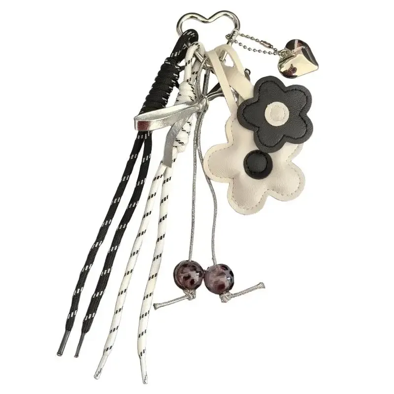 joli porte-clés et breloque de sac en cuir pu motif fleur et cœur, pendentif de sac bohème pour femme, accessoire esthétique pour sacs fourre-tout