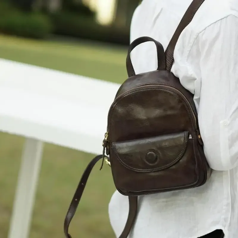 Mode décontracté à la main première couche peau de vache femmes petit sac à dos week-end voyage en plein air vintage luxe en cuir véritable sac à dos