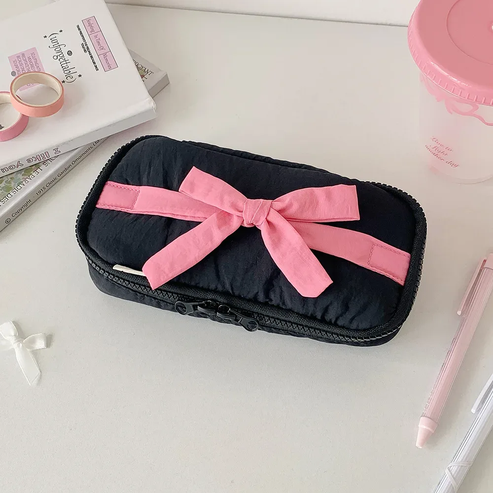 kit d'outils de beauté pour femme bow-tie, sac multifonctionnel, nouveau sac de maquillage et de toilette portable pour femme, sac de rangement de voyage, sensation haut de gamme, idéal pour un usage personnel et comme cadeau