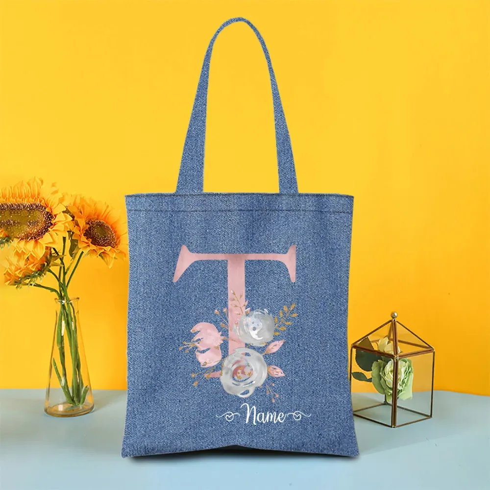 sac fourre-tout en denim personnalisé avec lettre avec nom, sac à main pour mariage, enterrement de vie de jeune fille, sacs de demoiselle d'honneur, sac à bandoulière de voyage, cadeau pour elle