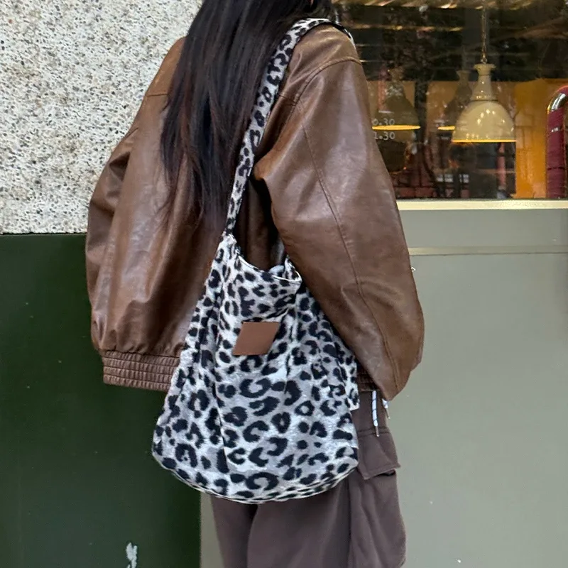 elfsack 2025 hiver nouveautés sac fourre-tout en toile imprimé léopard pour femme