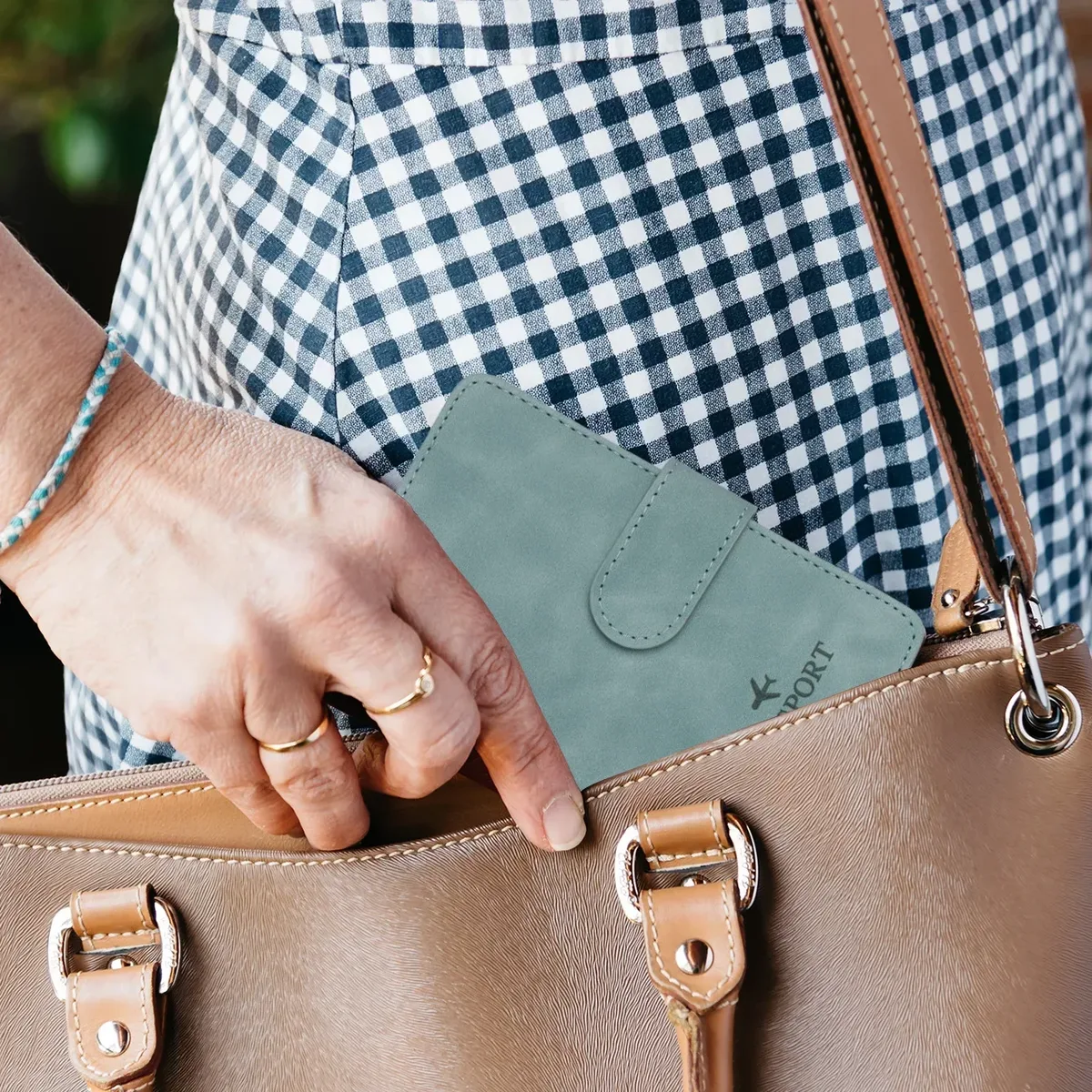 porte-passeport de voyage simple, étui portefeuille avec blocage rfid, étui pour cartes d'affaires en cuir pu, accessoires de voyage pour femmes et hommes