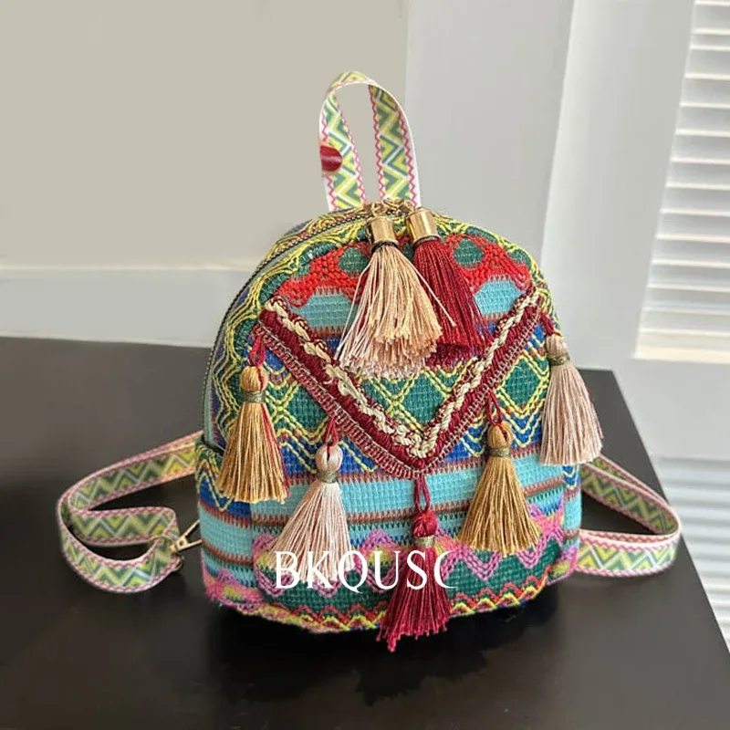 sac à dos mini en paille tressée bkqusc pour femme, style ethnique élégant, rétro, avec coutures colorées, petit sac de rangement féminin