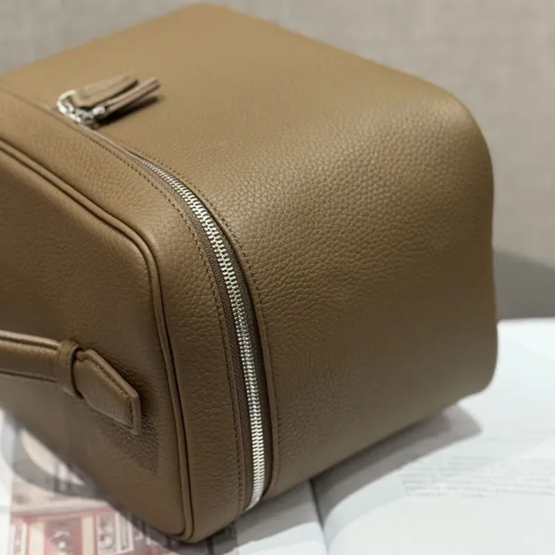 trousse de maquillage de grande taille en cuir de vache de première qualité, trousse de toilette portable et pratique, sac de voyage en cuir véritable de grande capacité.
