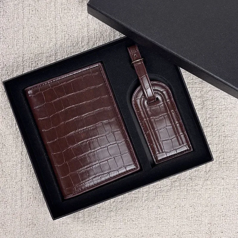 coffret cadeau avec lettres initiales monogrammées gratuites, porte-passeport en cuir saffiano, étiquette de bagage, couverture de passeport, accessoires de voyage