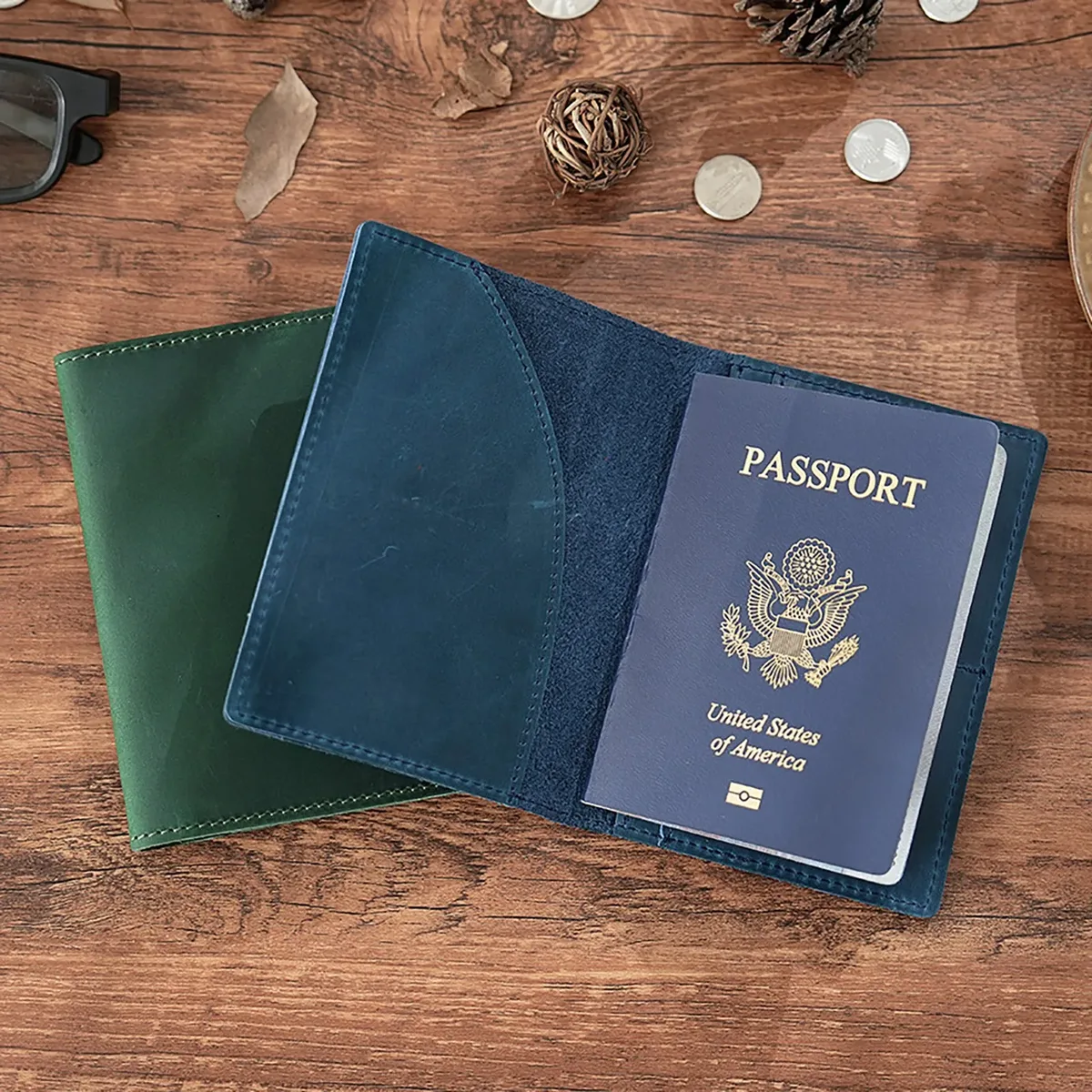 porte-passeport en cuir pour les essentiels de voyage, étui mince pour passeport, portefeuille de voyage, sac pour cartes de crédit pliable pour femmes et hommes