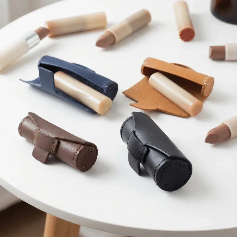 Boîte à rouge à lèvres ronde en cuir exquis, sac de rangement multifonctionnel scellé, design cylindrique 3D, étui à rouge à lèvres en cuir