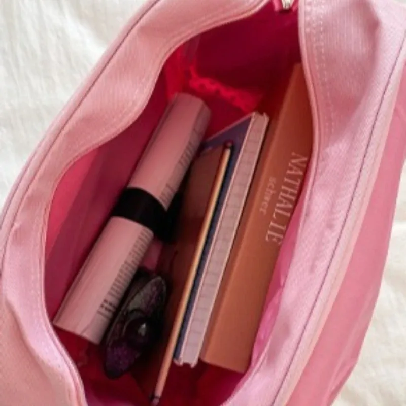 sac à dos rose pour enfants, motif fraise brodée, style dessin animé japonais, idéal pour l'école, cadeau d'anniversaire, nouveauté 2026