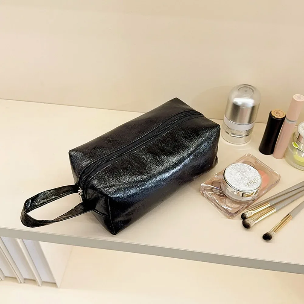 sac de maquillage brillant portable, grande capacité, sac à cosmétiques à main, couleur unie, trousse à crayons polyvalente pour femmes