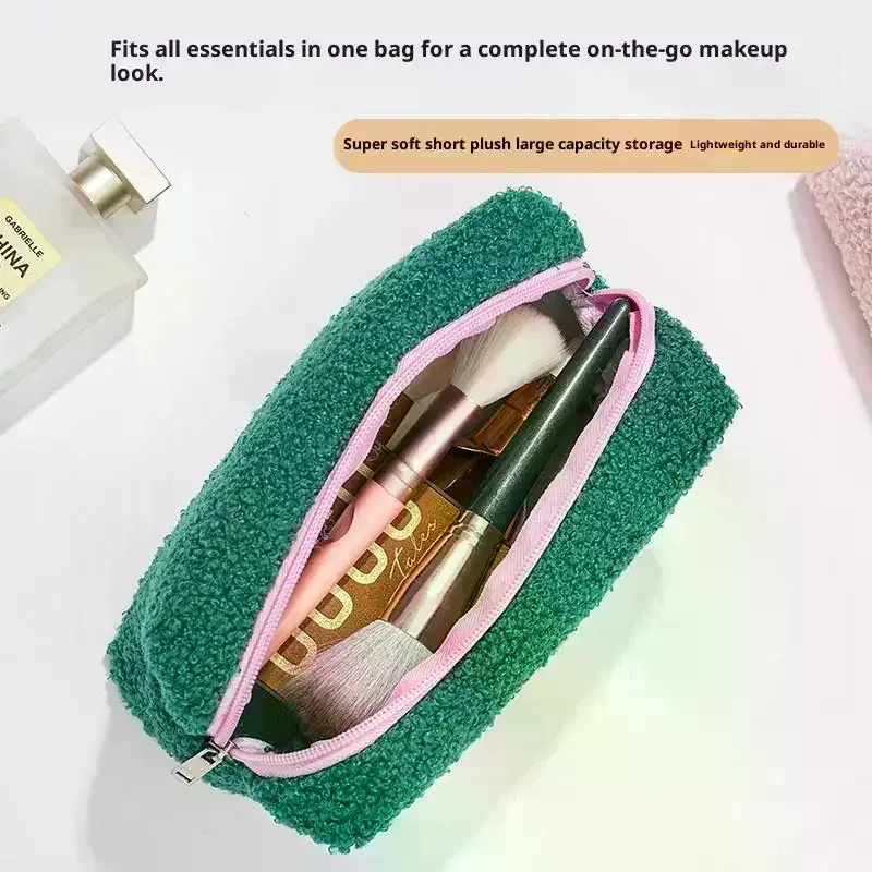 sac de maquillage en peluche mignon pour femmes, petits sacs à cosmétiques portables de voyage, trousse de toilette à fermeture éclair de couleur unie, pochette de lavage, sacs de rangement