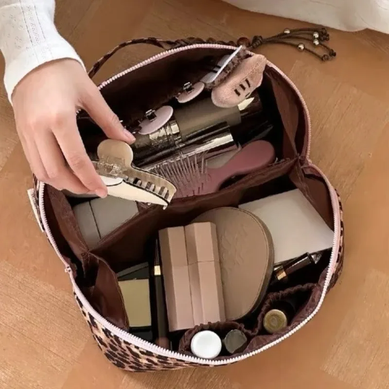 grande trousse de toilette de voyage pour femmes, nouvelle trousse à maquillage léopard, sac fourre-tout à fermeture éclair, sac de rangement cosmétique pour femmes