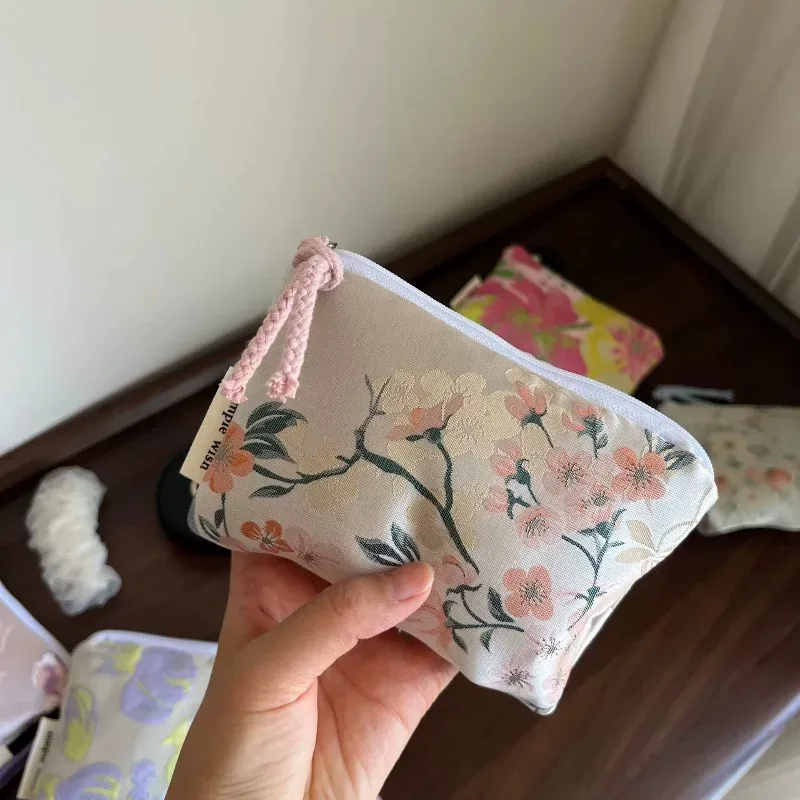 mini trousse de maquillage en satin jacquard style chinois, nouvelle collection été, texture lisse, pour cartes, rouge à lèvres, écouteurs, pour femmes