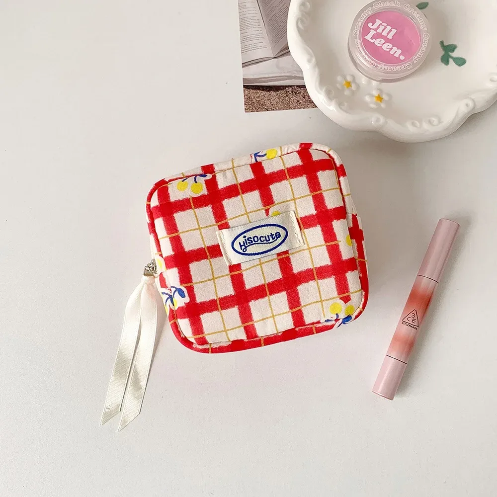 grande trousse de toilette à carreaux de style coréen, sac de rangement portable mini pour serviettes hygiéniques à petites cerises, sac de rangement pour casque bluetooth