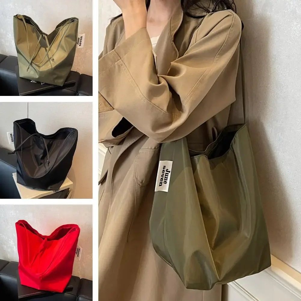 grand sac fourre-tout avec porte-monnaie, fermeture à cordon réglable, bandoulière souple, polyvalent pour le shopping, les voyages et les trajets quotidiens
