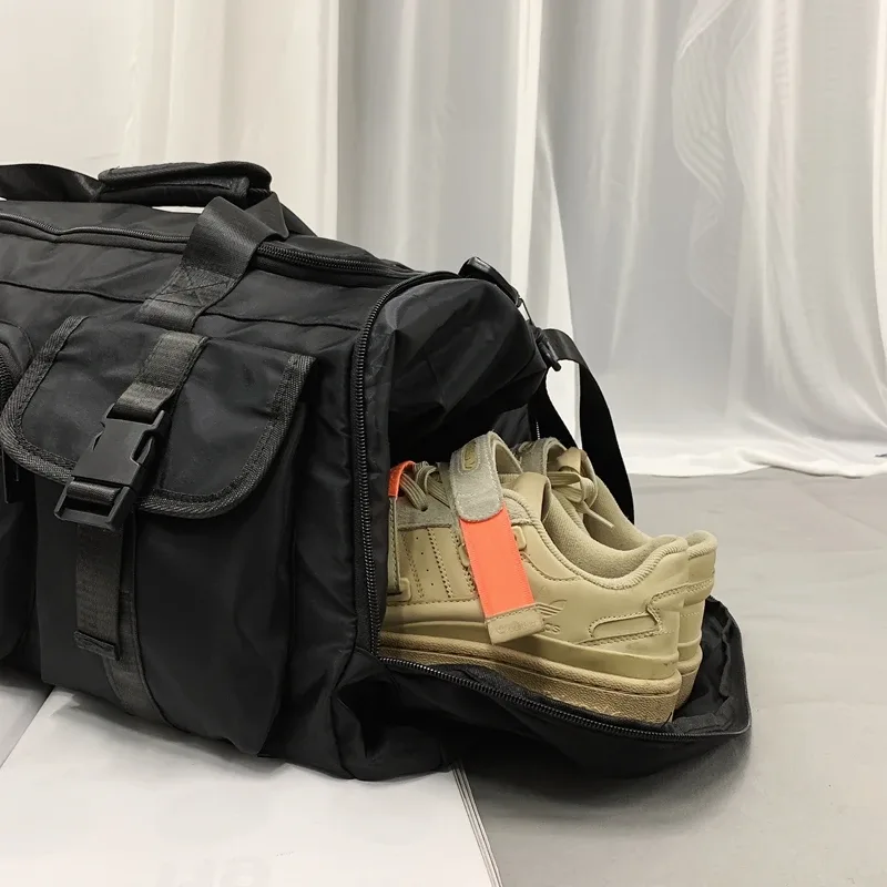 sac de sport en nylon elegant sac de voyage impermeable a grande capacite pour hommes et femmes