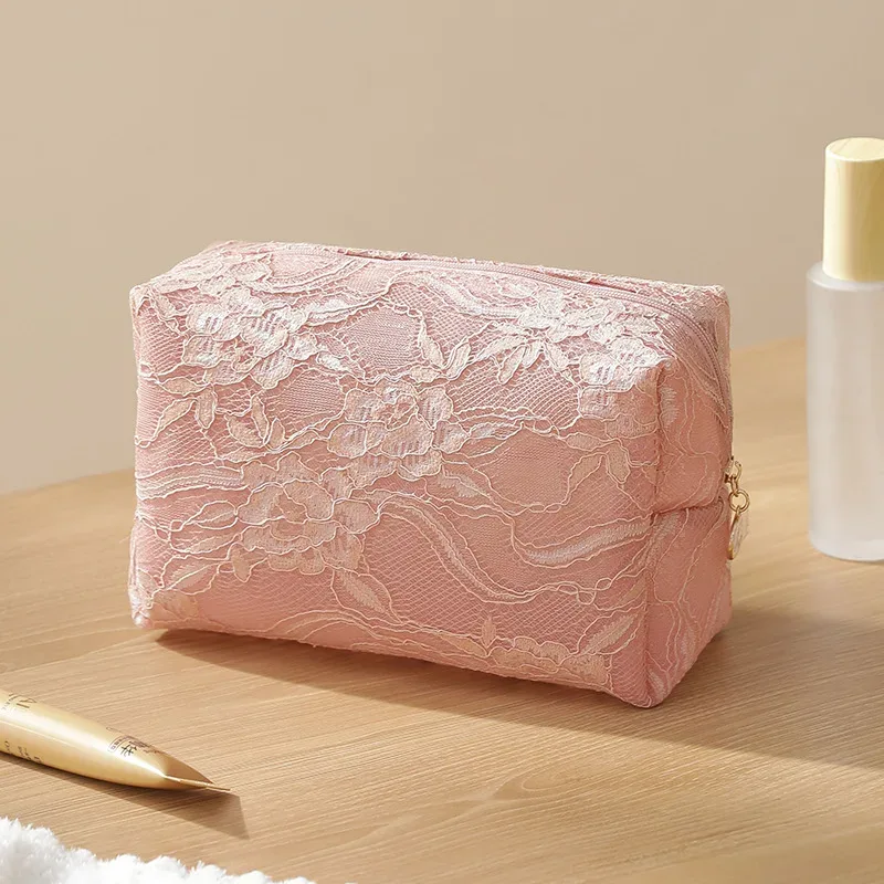 trousse de maquillage en dentelle pour femmes et filles, pochette en maille pour rouge à lèvres, organisateur de toilette de voyage avec poches intérieures pour les essentiels