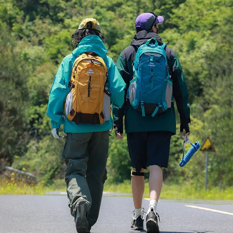 extra large taille 40l sports de plein air alpinisme sac hommes et femmes couple sac à dos décontracté hydrofuge double sacs à bandoulière