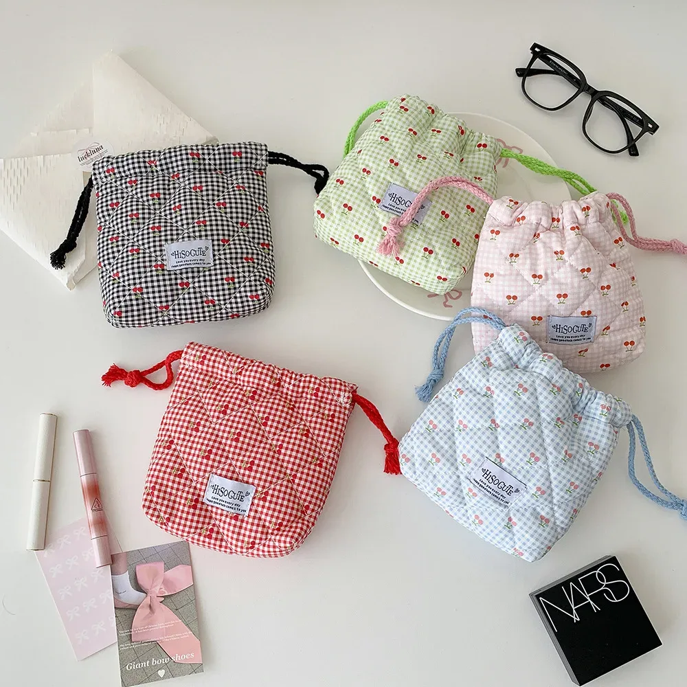 sac à cosmétiques pour femmes, sac de maquillage japonais à carreaux cerise, sac de maquillage kawaii avec cordon de serrage, sac de rangement compact et portable de voyage pour filles