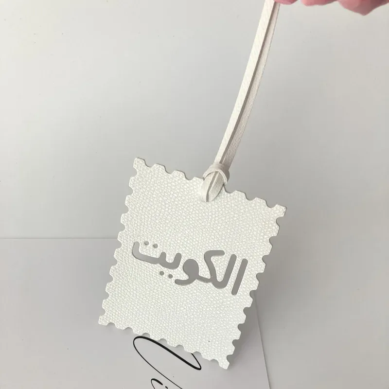 breloque de sac en cuir pu personnalisée avec lettres latines et arabes, accessoire pour sac à dos, décoration intérieure de voiture, décoration créative pour la maison