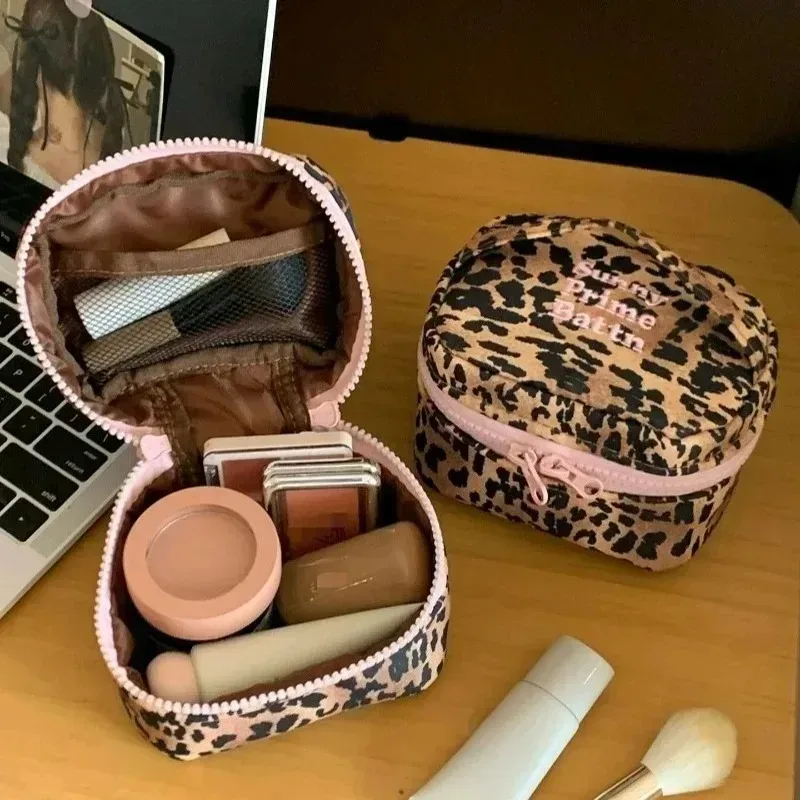 trousse de maquillage rose léopard pour femme, mignonne et tendance, portable, petite trousse de toilette de voyage, grande capacité de rangement