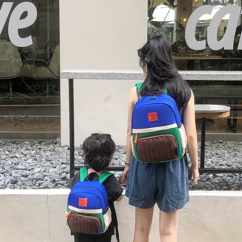 sac à dos coréen pour enfants, style color block tendance, sac à dos double épaule pour étudiants, grande capacité, léger, pour activités de plein air, parent-enfant
