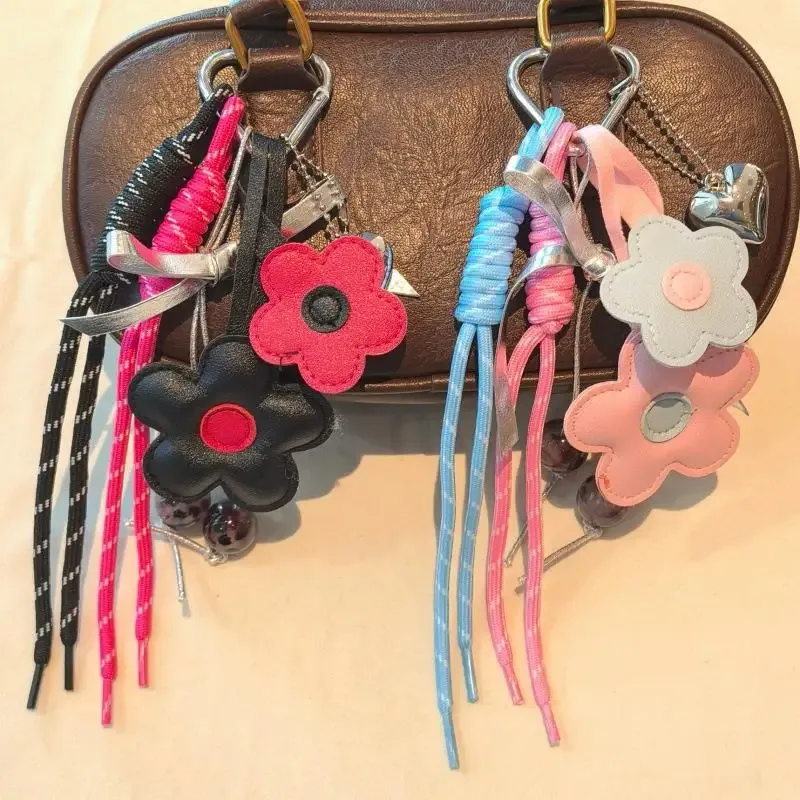 porte-clés en cuir pu avec breloque cœur fleur pour femme, accessoire mignon style bohème pour sac à main, sac fourre-tout, cadeau pour filles