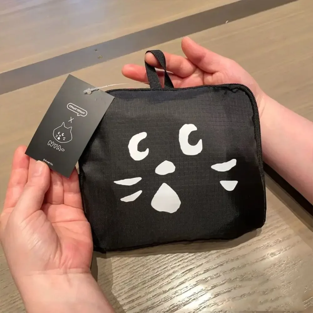 sac à bandoulière en nylon motif chat de dessin animé, sac de voyage portable avec séparation humide/sèche, sac de voyage durable en nylon.