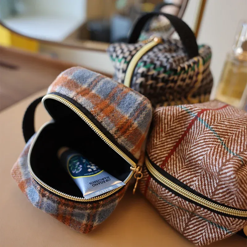 sac cube géométrique en métal, poignée à fermeture éclair, tissu brossé, sergé créatif, sac de rangement à motif ondulé carré, petit sac à cosmétiques