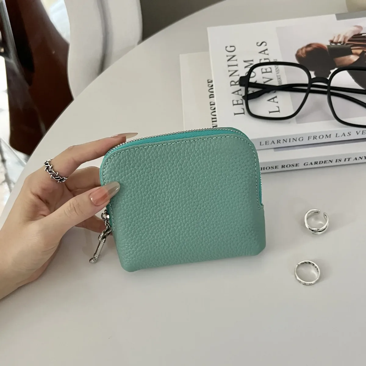 sac de rangement de bijoux en cuir véritable avec lettres gravées, sac de luxe pour femmes, pour montre, bracelet, collier, bagues, porte-monnaie, portefeuille