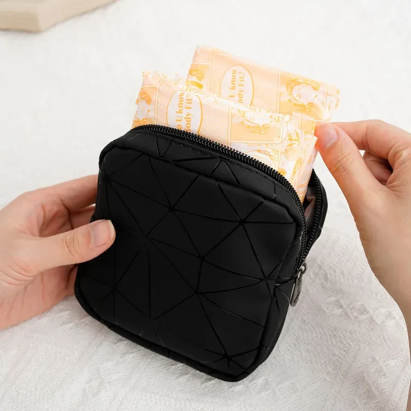 sac cosmétique pour femme, porte-monnaie, trousse de maquillage, sac de rangement pour tampons, sac pour serviettes hygiéniques, essentiels pour étudiantes en dortoir universitaire