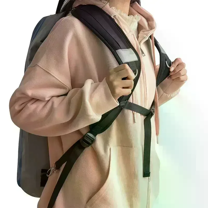 Sangles d'épaule réglables pour sac à dos avec bandes réfléchissantes et boucle de poitrine antidérapante pour la randonnée, les trajets quotidiens, l'école et les activités de plein air