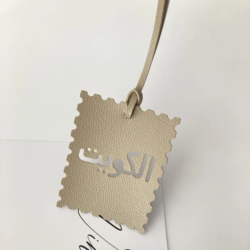 breloque de sac en cuir pu personnalisée avec lettres latines et arabes, accessoire pour sac à dos, décoration intérieure de voiture, décoration créative pour la maison