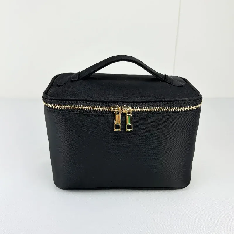 boîte de rangement imperméable en nylon couleur bonbon avec poignée, grand espace, patchs personnalisables, trousse de toilette et de maquillage pour filles pour les soirées pyjama