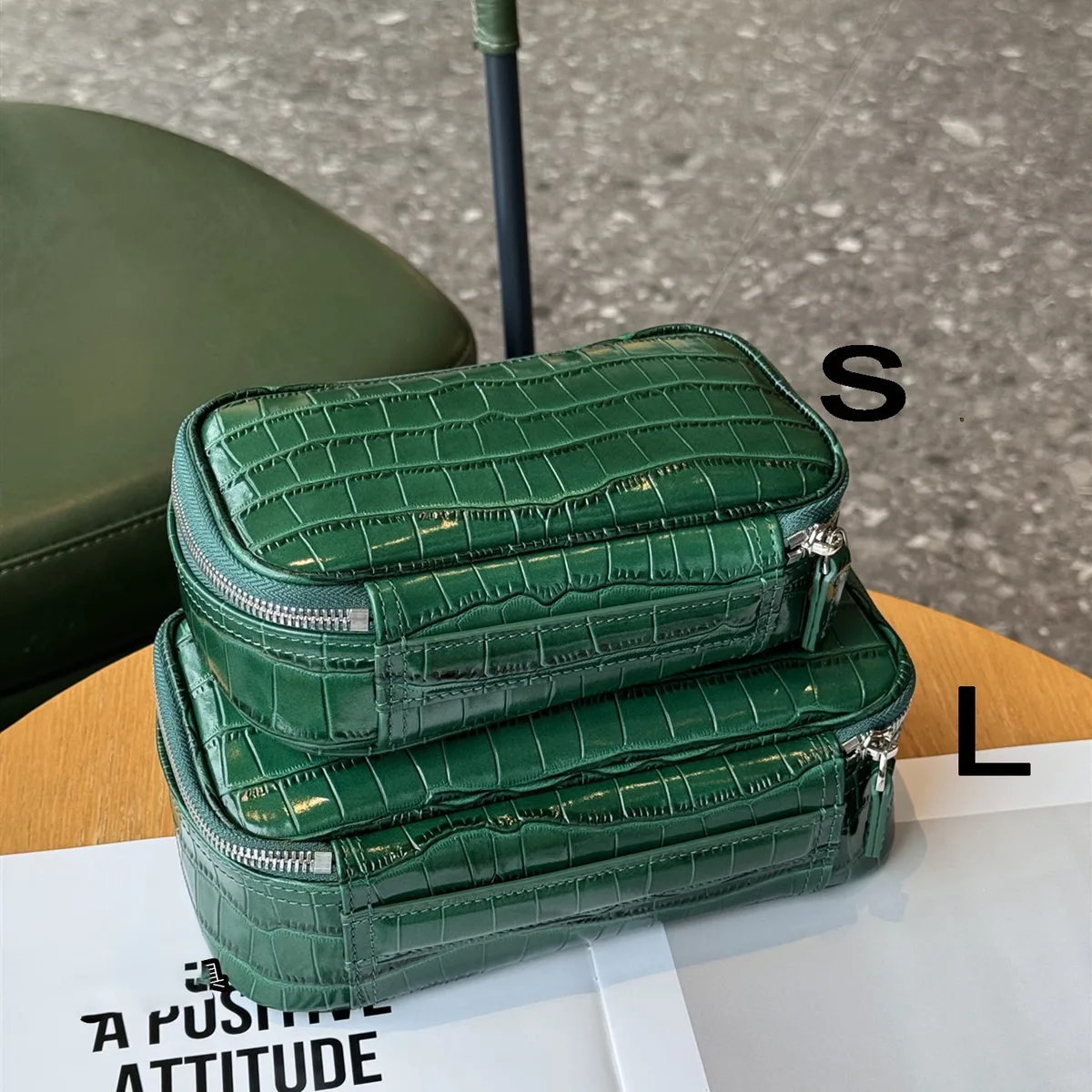 sac à cosmétiques portable en cuir de vachette véritable à motif crocodile, nouveau sac de toilette de voyage en cuir véritable, sac à maquillage pour femmes