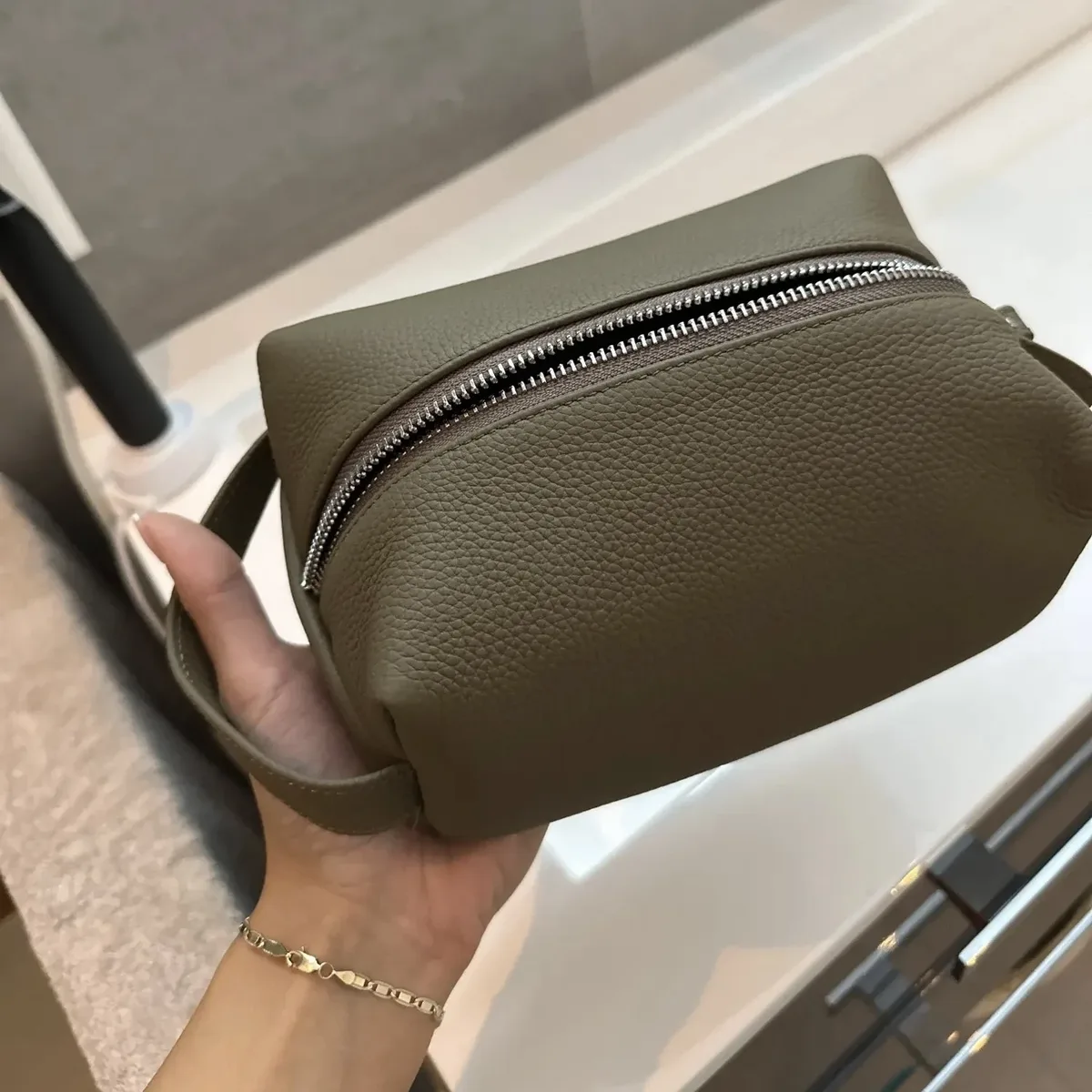 trousse de toilette en cuir de vachette pour femme, lettres personnalisées gratuites, grande capacité, cuir vé