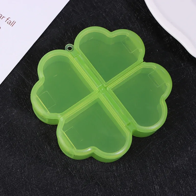 boîte de rangement pour pilules en plastique portable avec conception d'ouverture indépendante, trèfle à quatre feuilles, 4 grilles, organiseur de pilules, boîte de séparation de médicaments