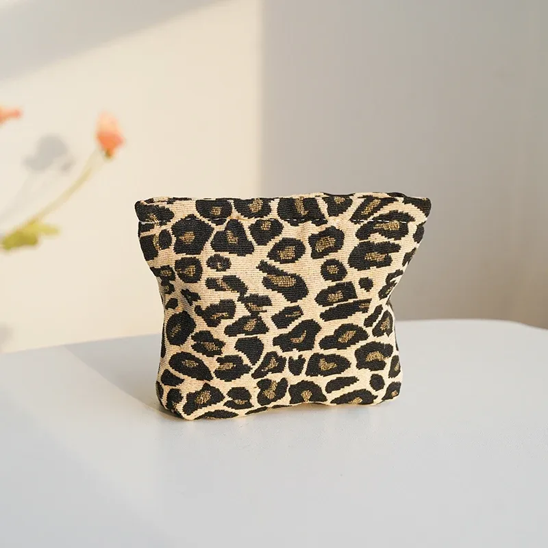 Petit porte-monnaie imprimé léopard, sac de maquillage pour femmes, sac de rangement de cosmétiques portable, sac de rouge à lèvres à la mode, sac de doublure pour les déplacements quotidiens