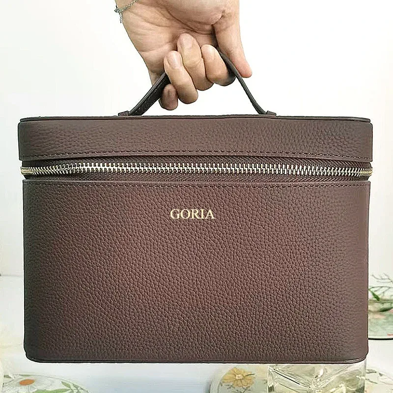sac à cosmétiques de voyage portable de luxe avec lettres gravées pour femmes, trousse de toilette de grande capacité pour dames, trousse de maquillage en cuir avec nom personnalisé