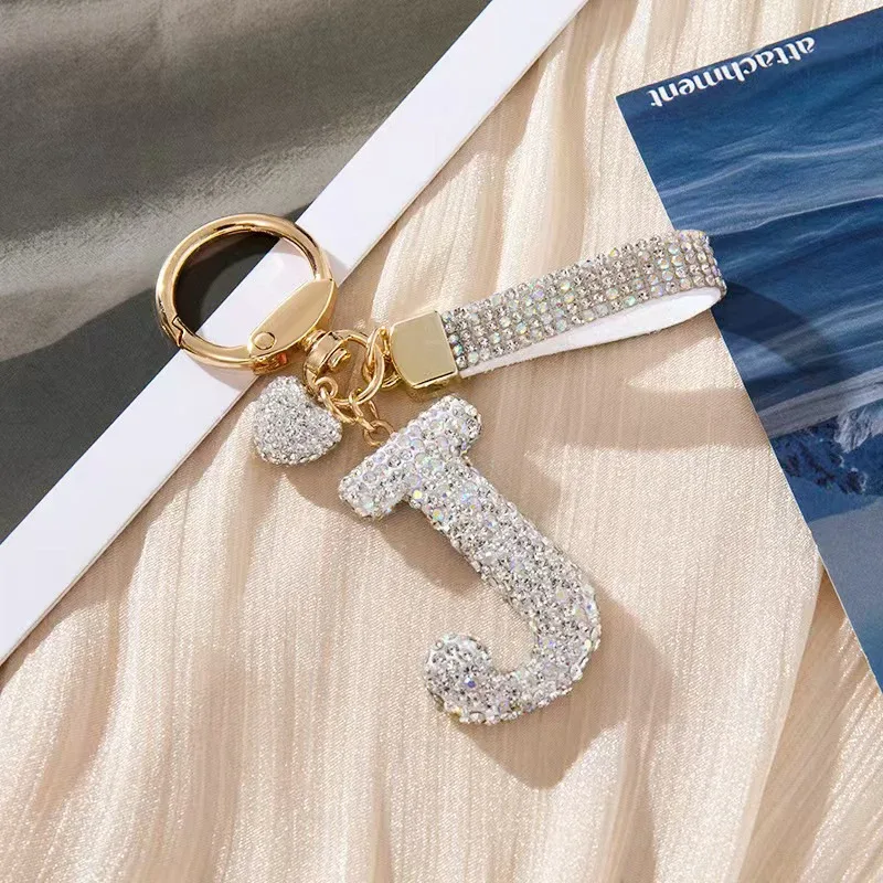 porte-clés avec lettres blanches brillantes, alphabet a-z pour porte-clés de voiture/sac à dos et cadeau avec lanière ajoutée
