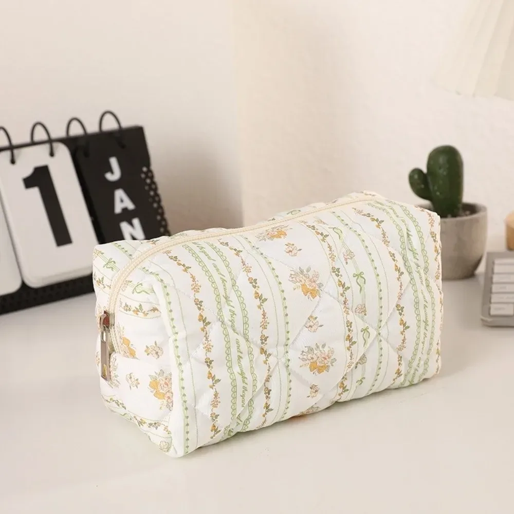 trousse de maquillage durable en coton doux, imprimé floral matelassé, grande capacité, pochette cosmétique, trousse de toilette pour soins de la peau et essentiels de beauté