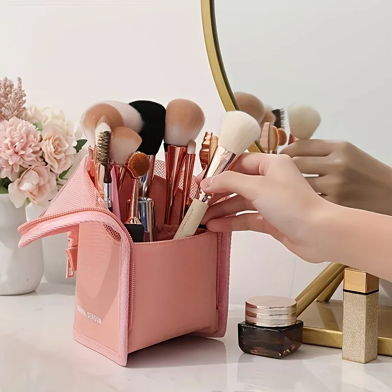 un magnifique étui vertical pour crayons à sourcils, un sac de rangement portable pour le maquillage, parfait pour les femmes – facile à utiliser et à transporter.