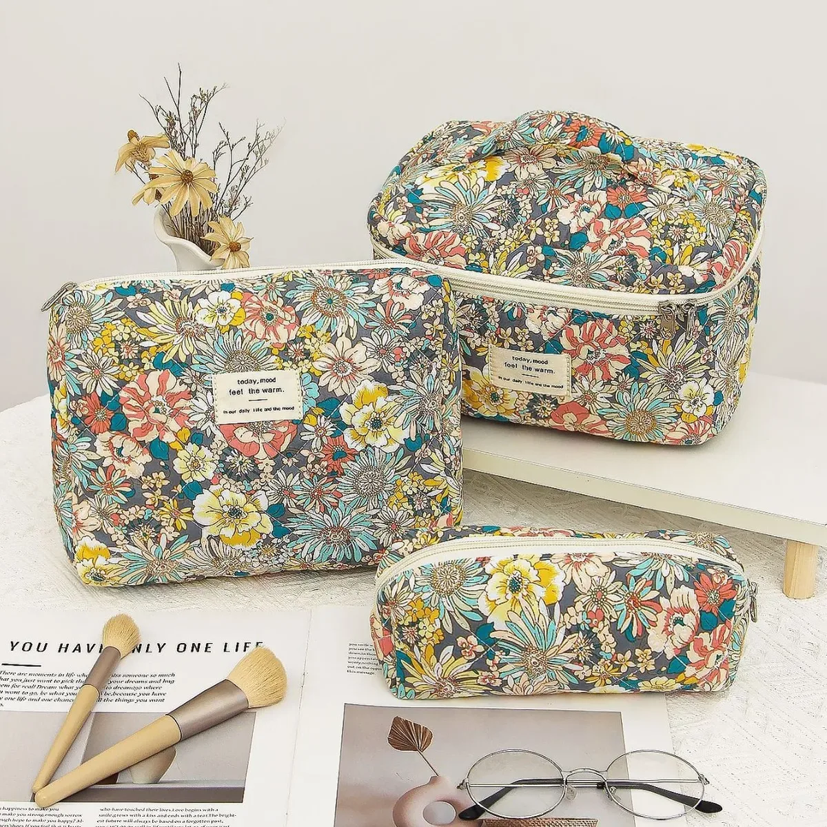 sac à cosmétiques matelassé imprimé floral pour femmes, pochette de rangement de maquillage de voyage portable, sac à main mini organisateur, sac de maquillage