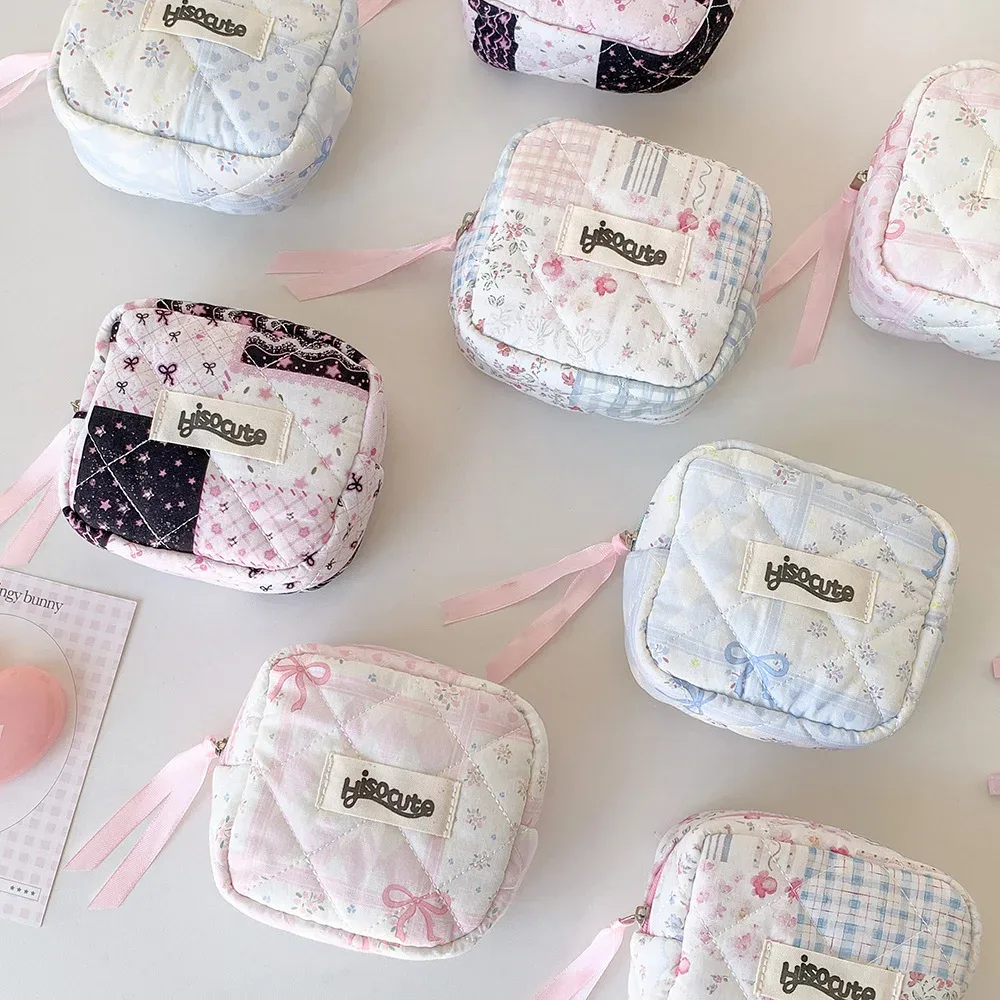 nouvelle trousse de maquillage carrée matelassée avec nœud, sac de voyage portable pour fille, sac d'hygiène en coton, sac de rangement cosmétique, cadeau d'anniversaire pour femme