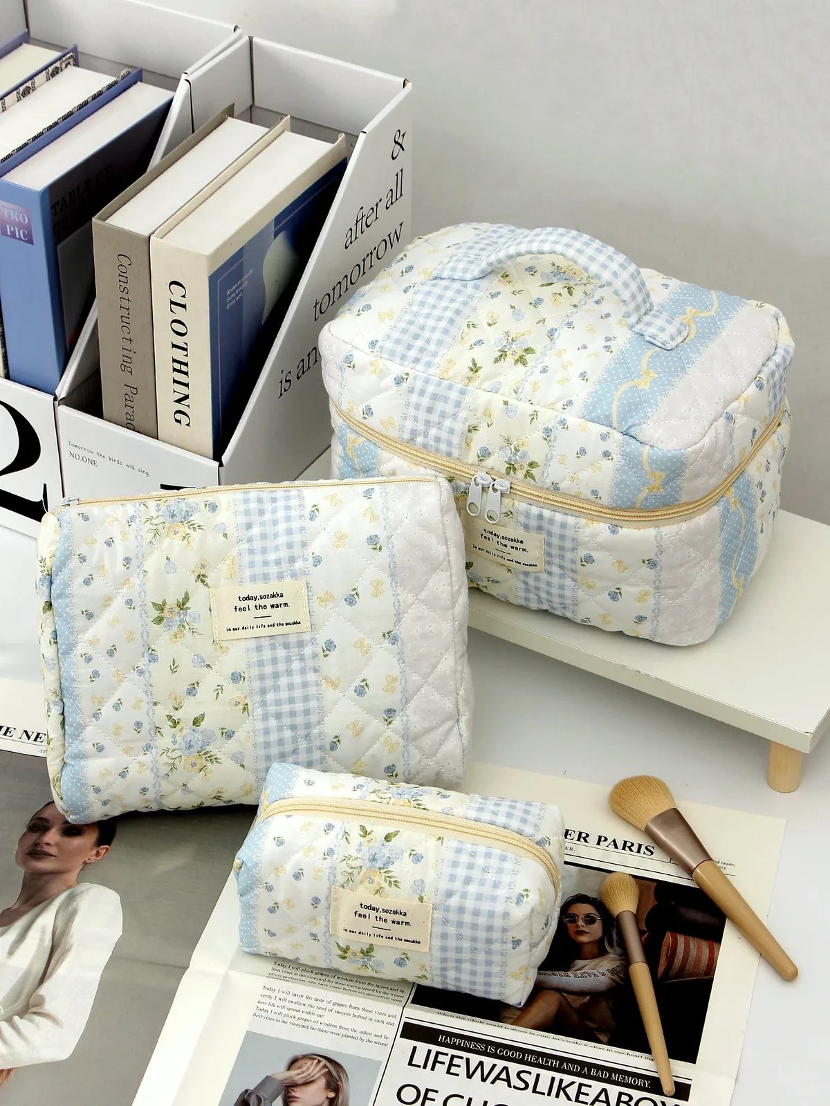 1 pièce/ensemble trousse de maquillage matelassée patchwork bleu, trousse de maquillage florale, trousse de maquillage portable, trousse de maquillage multifonctionnelle de grande capacité
