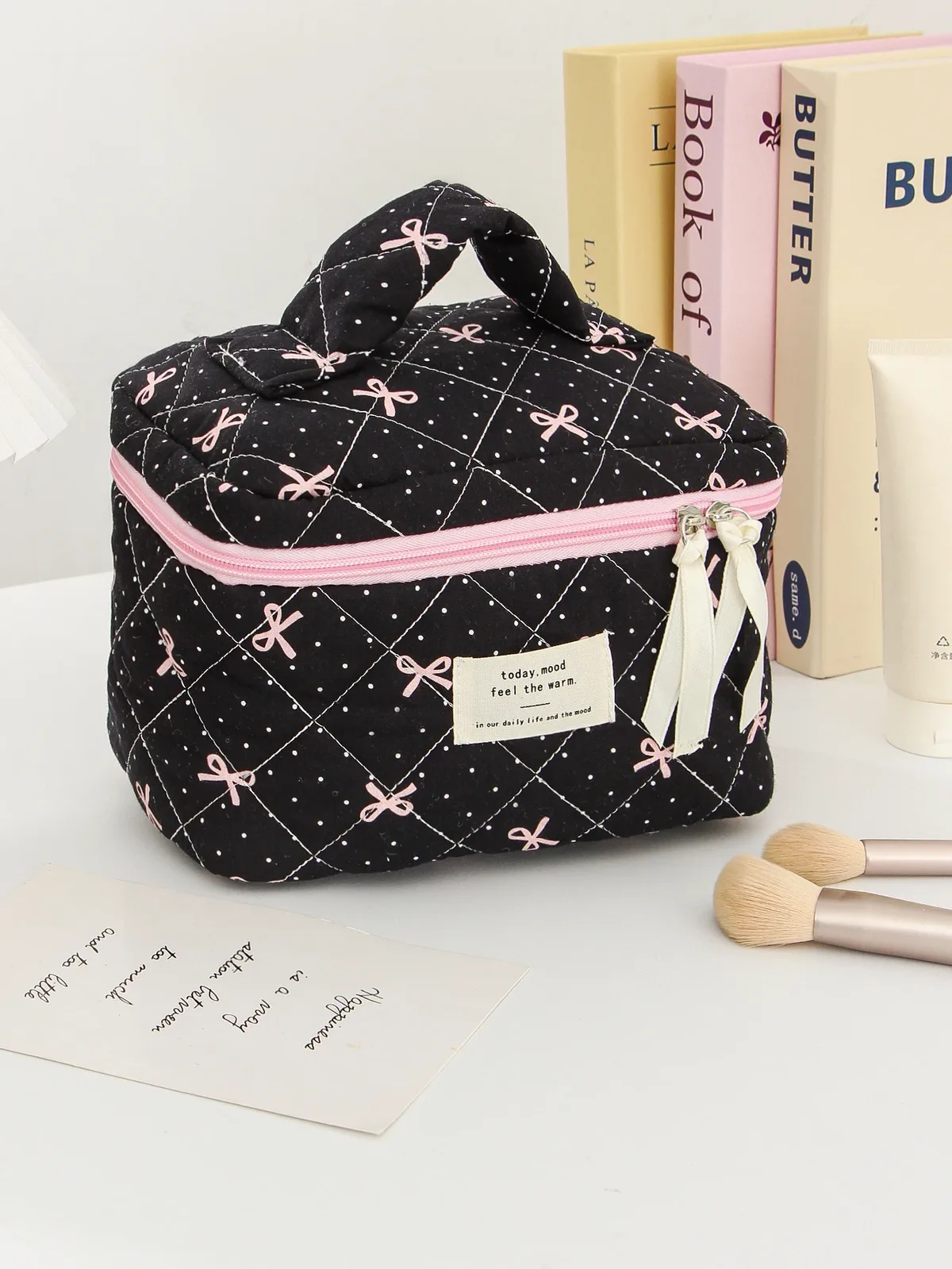 1 pièce/ensemble sac de maquillage matelassé à nœud, trousse de maquillage portable multifonctionnelle, trousse de maquillage cadeau de vacances, trousse de maquillage essentielle de voyage