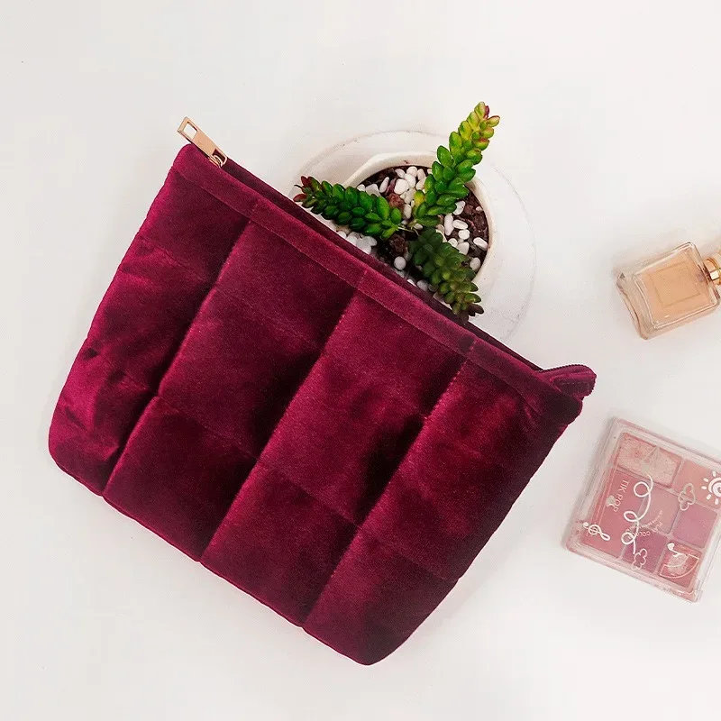 1 pièce Trousse de maquillage matelassée en velours, grande capacité, pochette de toilette de voyage, organiseur de cosmétiques portable pour femmes