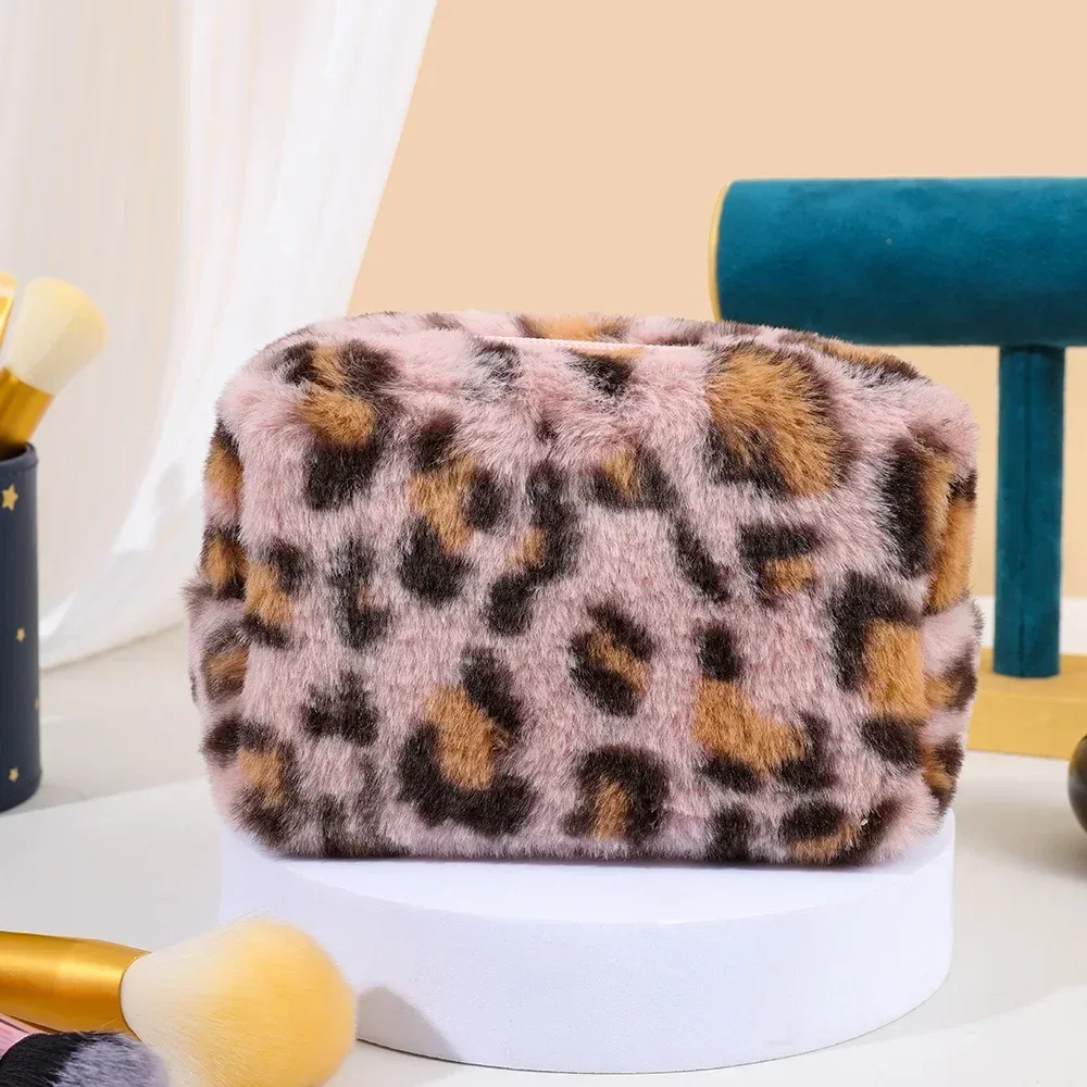 sacs de maquillage en peluche léopard pour femmes, sac à cosmétiques de voyage souple, étui de rangement pour dames et filles, étui de maquillage, sacs à main nécessaires